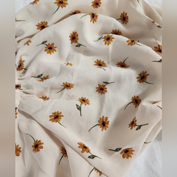 NWT Sunflower babydoll short sleeve cute top - Picture 5 of 10